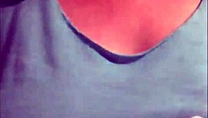 teasing with my curvy body and hot piss