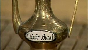 Hej macocho, czemu pragniesz gorącej spermy na twarzy po grupowym obciąganiu?