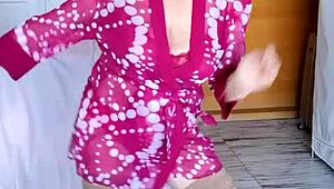 Mariaold, show me what you'll do with your big tits and holes?