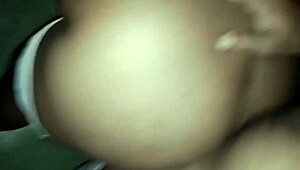 Gordinha casada fode com personal no primeiro dia de treino na academia?