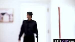 assistant elias cash helps milf masseuse athena anderson with nuru practice