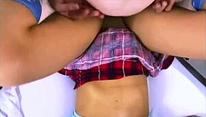 Art student enjoys passionate session with male model after drawing 😏