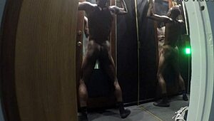 gigi breeze's intriguing glory hole blowjob session