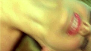 i rubbed my golden snatch in the mirror, feeling so horny