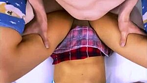 Art student enjoys passionate session with male model after drawing 😏