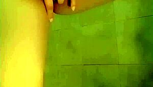 Indian girl's real squirting experience through fingering