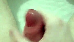 This gay teen is masturbating solo 😏