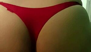 she seduces friend in motel