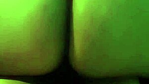 she seduces friend in motel