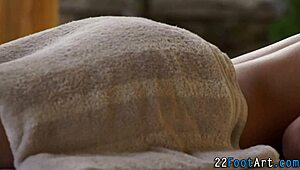 did you see those busty blonde feet getting jizzed?