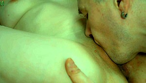 i can’t stop eating her tight pussy, my slattern cums so real every time