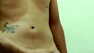 Hoy Traigo Solo Masturbation Video with Intense Cumshot Action!