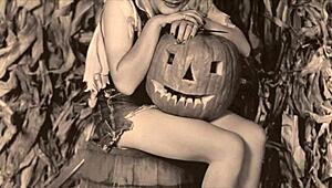Old school Halloween-themed video