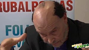 Pajoy battles RubalPollas in wild cosplay action! 😜