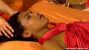 want a relaxing oiled massage with your lover? just for couples