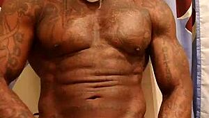 bbc worship hallelujah johnson jerks off for cash 😍