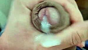 Cute twink jerks off amazingly!