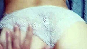 Caliento a Mi Chico con Mi Redondo y Hermoso Culo para Jugar.