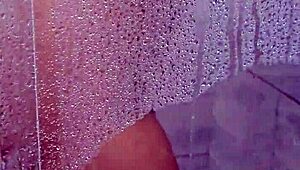 Latina Mature Woman Squirts In Bathroom