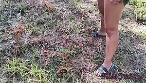 i caught misscreamy flashing her big ass outdoors