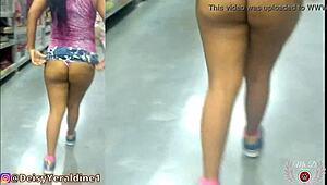 Deisyyeraldine FLASHES her BIG ASS in PUBLIC!
