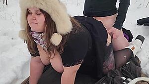 big ass girl gets creampied outdoors by sneaky taxi driver 😜