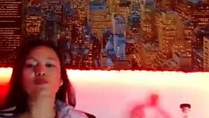 Intense Perreo Dancing With Karol G And Alicia Keys, Masturbating On Cam.