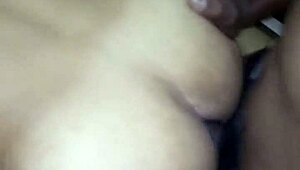 putaria a 3 com novinho dotado e passivo 😏 cont 2