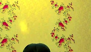 Sissy shemale shows big ass on webcam!