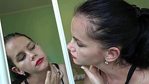 Wow, sexy giantess Anna dominates tiny man in 4K!