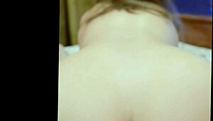 Guy cheats on beloved with Russian girlfriend in bed