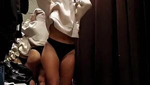 Sexy Girl Risks Wild Orgasms in Fitting Room