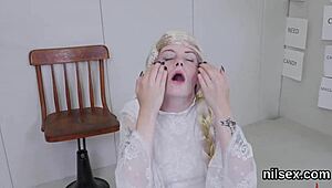 Teen 18+ gets ass to mouth anal treatment