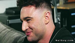 Wow, these gays slam anal after a raw interview on live webcam!