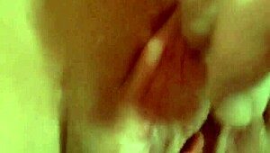 I watch my hot wife squirt passionately in homemade solo session