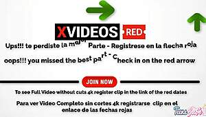 ممسوسة أنيك زوج الأم أمام المرآة!