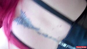 熱いガールフレンドとのアマチュア自宅セックスで感情爆発