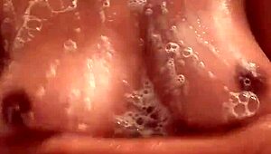 petite ebony sucia enjoys soapy fun with her tattooed pussy 😜