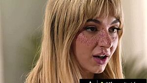 Reagan Foxx and Kenzie Taylor team up on Demi Hawks with muff diving