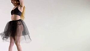 Svetik Samozvetik Shows Hot Gymnastics Moves