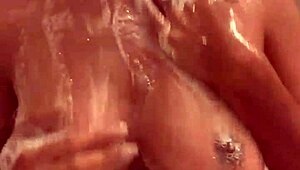 petite ebony sucia enjoys soapy fun with her tattooed pussy 😜