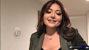 Adria Rae enjoys muff diving and blowjob while husband is away.