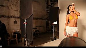 mandana karimi, how stunning is your bikini photoshoot for kyaa kool hain hum 3? can we see more of that indian charm?