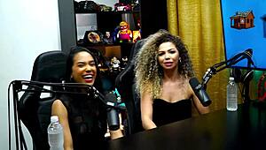 Dani Motta Shows Natural Tits