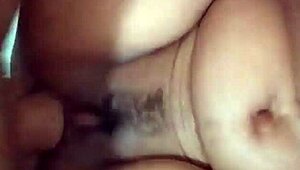 كس لاتينية هاوية كبيرة تفسد بزب كبير، مخمورة تأخذ شرج