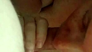 Amateur Wife Sucking Cock with Intense Focus in Homemade Video