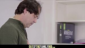 omg i caught my teen stepdaughter jojo kiss banging sheena ryder's boyfriend at work... cum everywhere