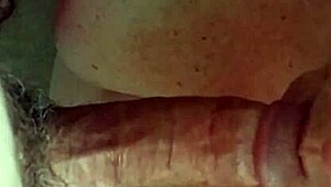 Amateur Wife Sucking Cock with Intense Focus in Homemade Video