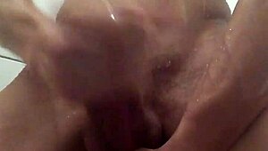 i'm a putinho na punheta with monster cock