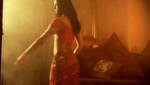 Exotic Lover Dances Nude with Sensual Oriental Moves